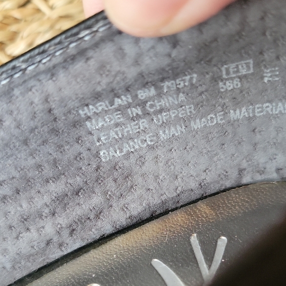 Adagio Chic Black Peep-Toe Leather Wedges Size 8. - Picture 7 of 9